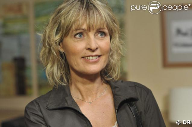 Ces deux comédiennes sont doublées par Virginie Ledieu, désormais comédienne du Mistral, c'est-à-dire dans Plus belle la vie. 