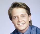 Michael J. Fox, dans sa série Spin City mais aussi dans la trilogie Retour vers le futur, entre autres, a été doublé par... 