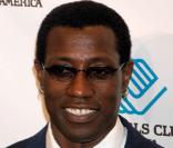 Ainsi que Wesley Snipes, le Demolition Man... 