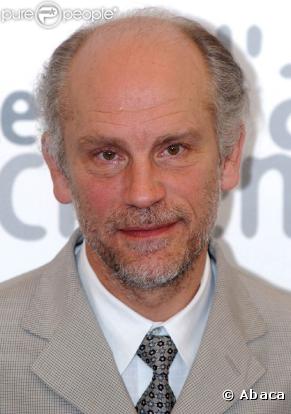 John Malkovich dans La Ligne de Mire et Mary Reilly est doublé par...