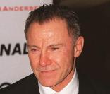 Harvey Keitel, spécialisé dans les rôles d'hommes bourrus, a la voix dans Reservoir Dogs et Pulp Fiction de... 
