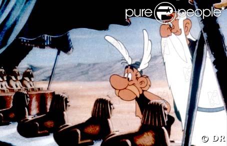 Astérix le Gaulois invincible dans le dessin animé Astérix et Cléopâtre... 