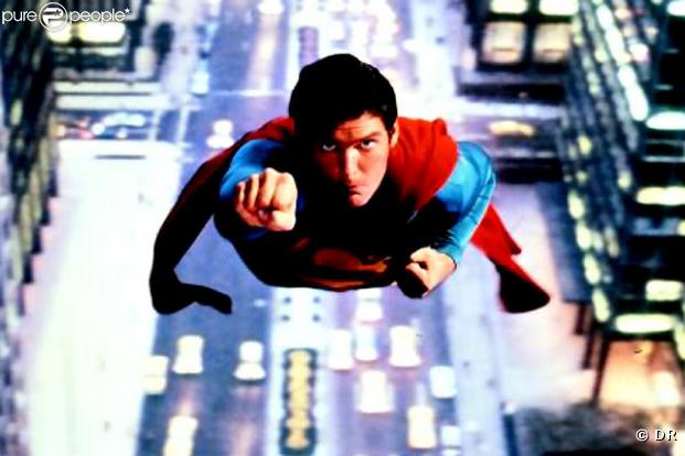 Christopher Reeve dans les premiers films de Superman avait la voix de...
