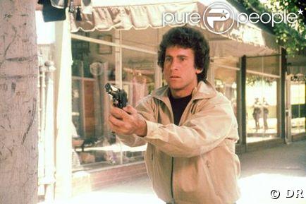 Le brun du tandem Starsky et Hutch, joué par Paul Michael Glaser est doublé par...