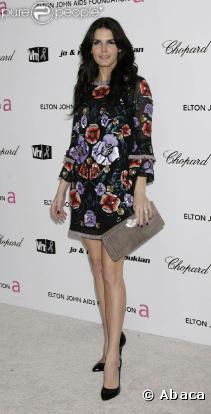 Angie Harmon est une jolie fleur ! 22/02/09