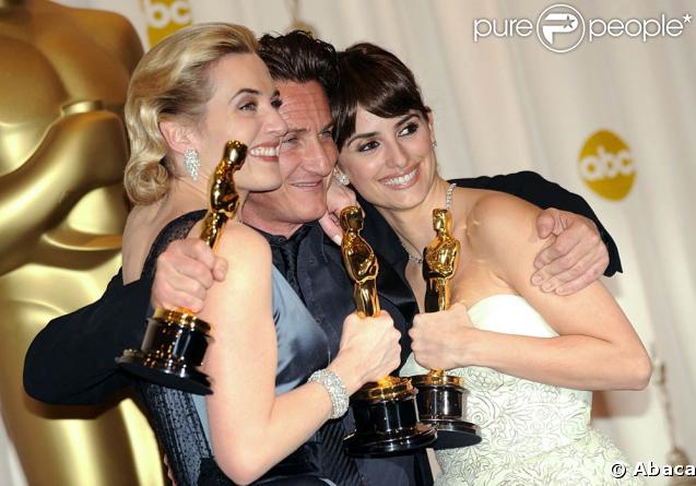 Sean Penn, Kate Winslet et Penélope Cruz à la remise des Oscars. 22/02/09