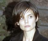 Katie Holmes, mais... c'est quoi ce look ? (sur le tournage de The Extra-Man, à NYC, hier)