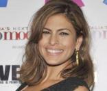 Eva Mendes, superbe à Milan pour la Fashion Week ce week end