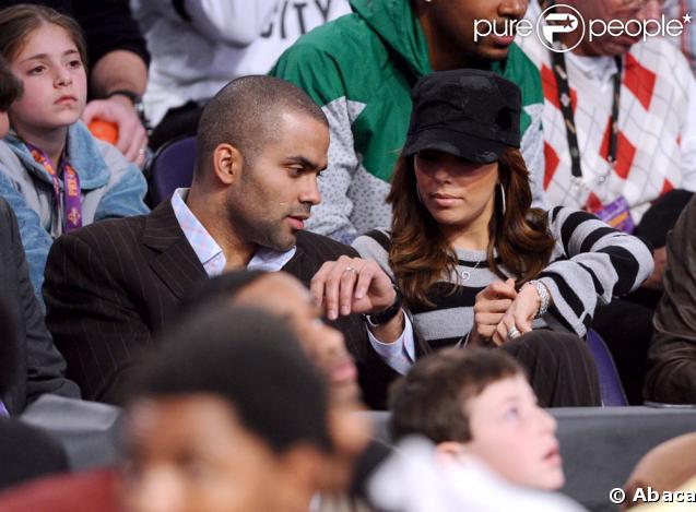 Eva Longoria et Tony Parker assistent à un concours de dunks
