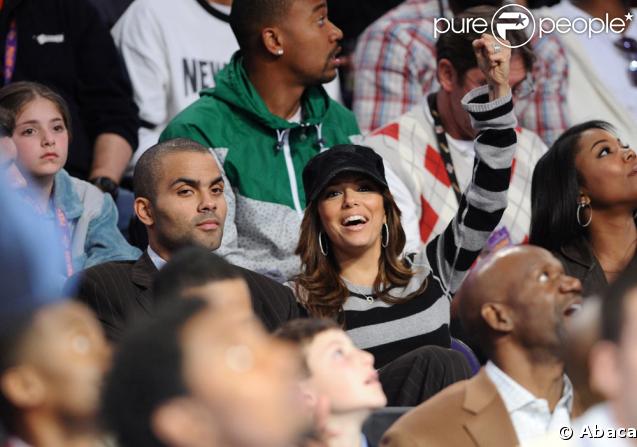 Eva Longoria et Tony Parker assistent à un concours de dunks