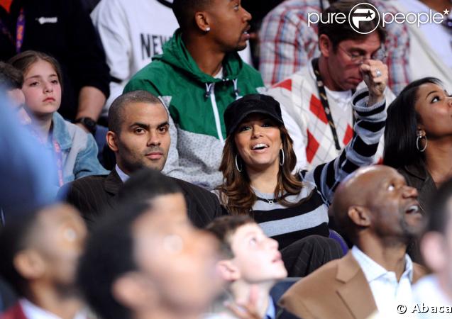 Eva Longoria et Tony Parker assistent à un concours de dunks