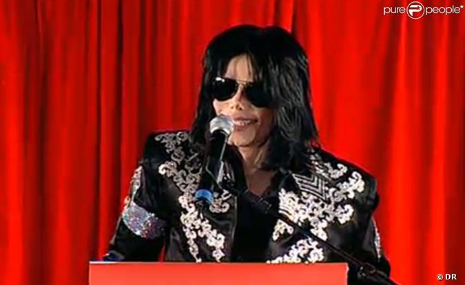 Michael Jackson lors de sa conférence de presse à Londres le 5 mars 2009