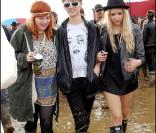 Peaches Geldof et son amie Fifi Brown au festival de Glastonbury le 22/06/2007