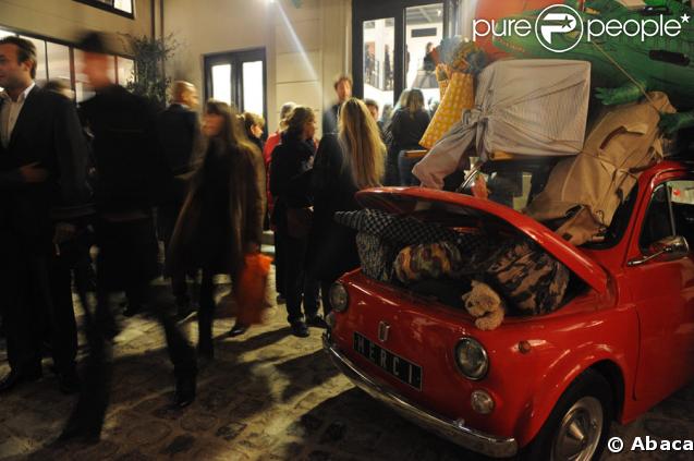 Inauguration de Merci, le 5 mars 2009 : la fiat 500 a accueilli tous les invités au 111 bld Beaumarchais... 