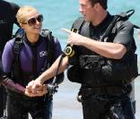 Paris Hilton et son chéri, Doug Reinhardt, à Hawaï