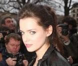 Roxane Mesquida arrivant au défilé Miu Miu pendant la Fashion Week à Paris le 12 mars 2009