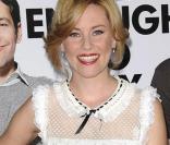 Une Elizabeth Banks immaculée, à l'avant-première de 