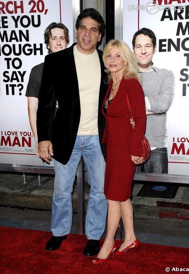Lou Ferrigno (inoubiable Hulk de la série culte) et sa femme Carla, à l'avant-première de 
