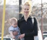 Nicole Kidman, très en forme, et sa fille Sunday, à Nashville. Mars 2009