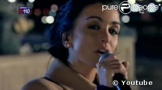 Jenifer, place de la Concorde, à Paris