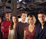 Mais pour  Angel , pas question de quitter la télé... Il a donc le droit à son propre spin off :  Ange l ! 