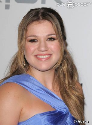 Kelly Clarkson à la pre-party des Grammy Awards, le 7 février 2009 à Los Angeles