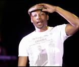 MC Solaar et sa superbe casquette, au Palais des Sports de Lyon, le 28 mars 2009, à l'occasion de la 4e édition de 