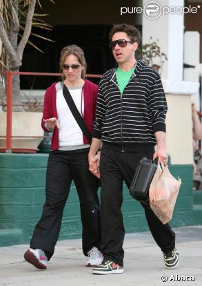 Robert Downey avec sa femme dans les rues de Los Angeles