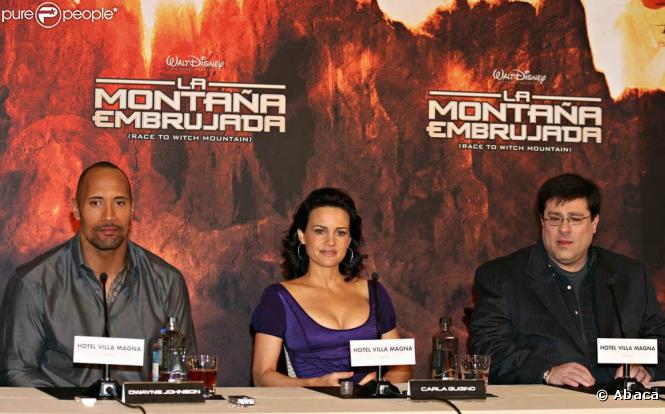 Dwayne Johnson, Carla Gugino et Andy Fickman, lors de la conférence de presse de "La Montagne Ensorcelée", le 2 avril 2009 au Villamagna Hotel, à Madrid !