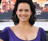 La belle Carla Gugino, lors de la conférence de presse de 
