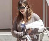 Jennifer Garner et Ben Affleck sont allés chercher leur petite Violet à la sortie de son école de Santa Monica, à Los Angeles, le 3 avril 2009 !