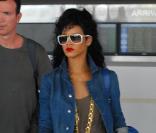 Rihanna à l'aéroport de La Barbade
