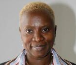 Angélique Kidjo prend la pose pour promouvoir son spectacle sur le thème de l'Afrique, à Rome, le 15 avril 2009