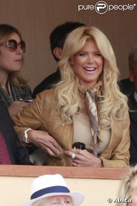 Victoria Silvstedt compte les balles...