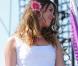 Coachella 2009 : Joss Stone a choisi un look très virginal !