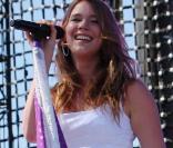 Coachella 2009 : Joss Stone a choisi un look très virginal !
