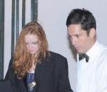 Lily Cole quittant la soirée du mariage du couple Salma Hayek et François-Henri Pinault qui s'est déroulée à l'Opéra de Venise La Fenice le 25 avril 2009 