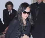 Zhang Ziyi quittant la soirée du mariage du couple Salma Hayek et François-Henri Pinault qui s'est déroulée à l'Opéra de Venise La Fenice le 25 avril 2009 