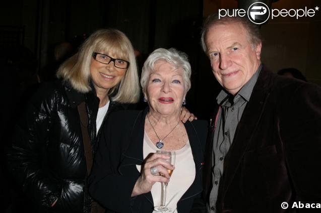 Mireille Darc, Line Renaud et André Dussolllier - La 9e édition du Prix Ciné Roman Carte Noire à Paris le 27 avril 2009