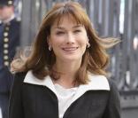 Carla Bruni assiste au discours de son époux Nicolas Sarkozy à Madrid. 28/04/09