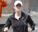 Jessica Biel, lors d'un petit jogging, dans le quartier de TriBeCa, le 30 avril 2009 à New York !