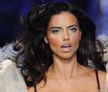 Adriana Lima lors du défilé Victoria's Secret