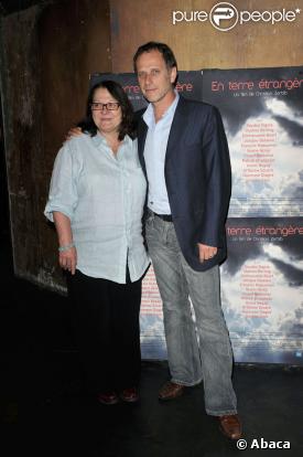 Josiane Balasko et Charles Berling pour la première du film En terre étrangère de Christian Zerbib le 5 mai 2009 à Paris