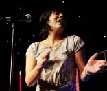 Lily Allen, égale à elle même en petit short et t-shirt large, était présente sur scène au Big Weekend festival, hier à Swindon, en Angleterre