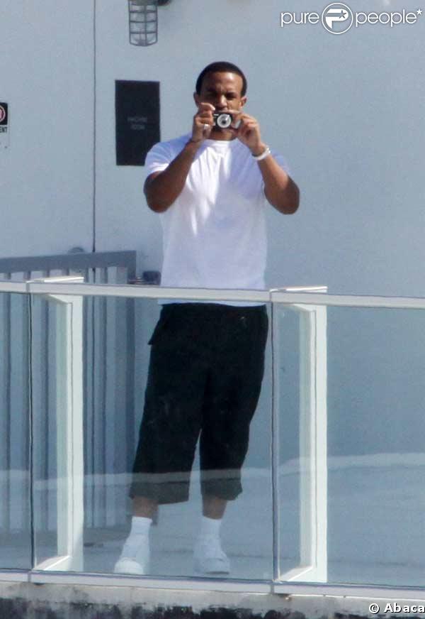 Craig David sur le balcon de son penthouse à Miami
