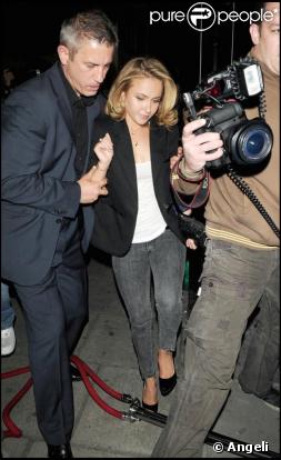 Hayden Panettiere à la sortie du Nobu Restaurant à Londres, le 12 mai 2009