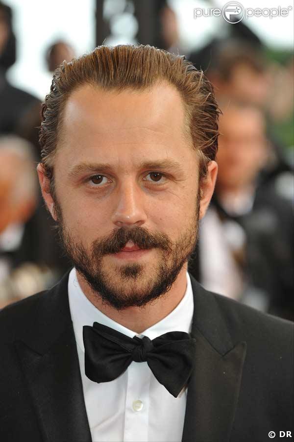  Giovanni Ribisi  monte les marches pour l'ouverture du 62e Festival de Cannes