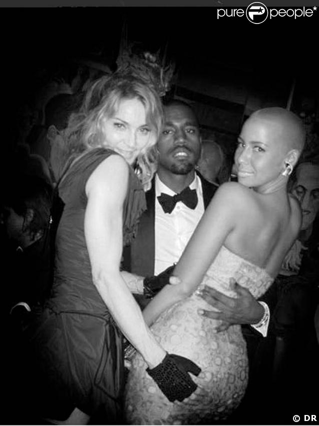 Madonna a visiblement beaucoup apprécié les courbes de la girlfriend de Kanye West !