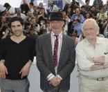 Tahar Rahim, Jacques Audiard et Niels Arestrup lors du photocall d'Un prophète, le 16 mai 2009