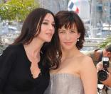 Monica Bellucci et Sophie Marceau magnifiques lors du photocall de <i>Ne te retourne pas</i>, à Cannes, le 16 mai 2009